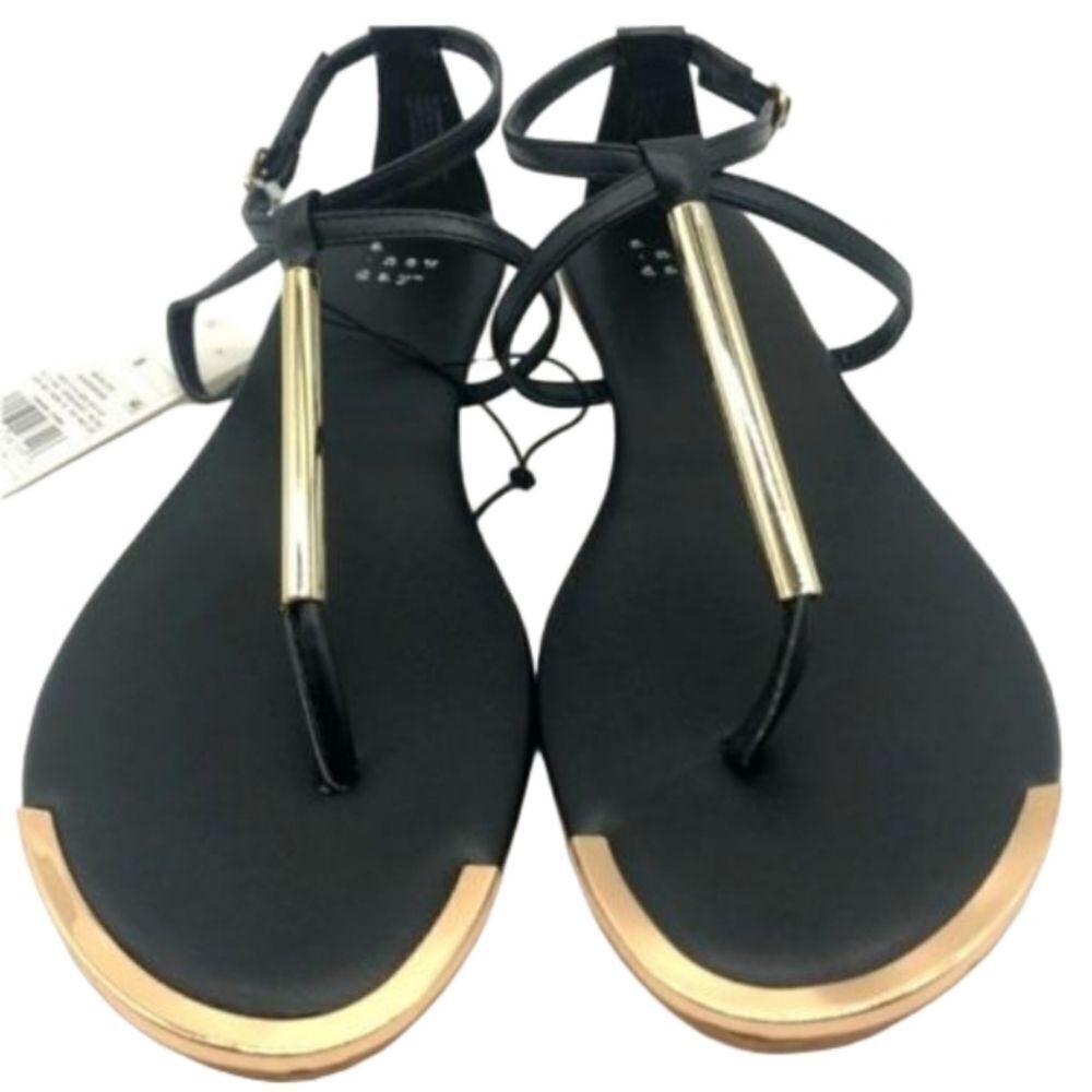 Black sling back sandals with gold details sz.8